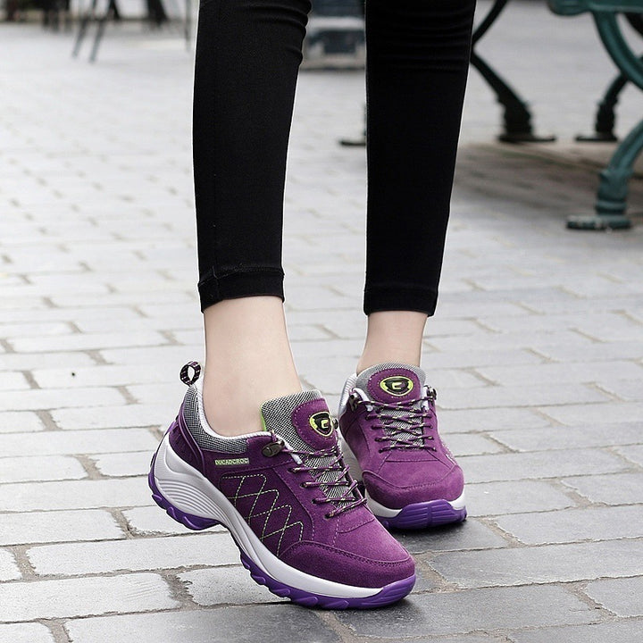 Damen Bequeme Outdoor-Walking-Sneaker mit verstärkter Profilsohle und gepolstertem Knöchelkragen Echoarchiv