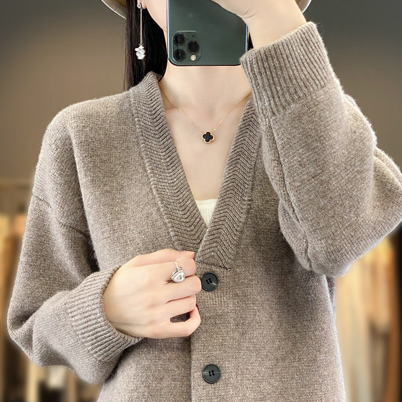 Damen Weicher Boxy-Longcardigan mit tiefem V-Ausschnitt und feiner Rippkante Echoarchiv