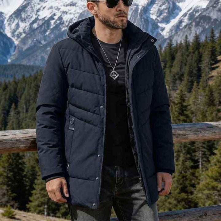 Herren Praktische Winterjacke mit Kapuze und edlen Steppdetails Echo Archiv