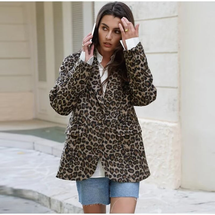 Damen Leopardenprint Bouclé-Blazer mit Reverskragen und aufgesetzten Pattentaschen Echo Archiv