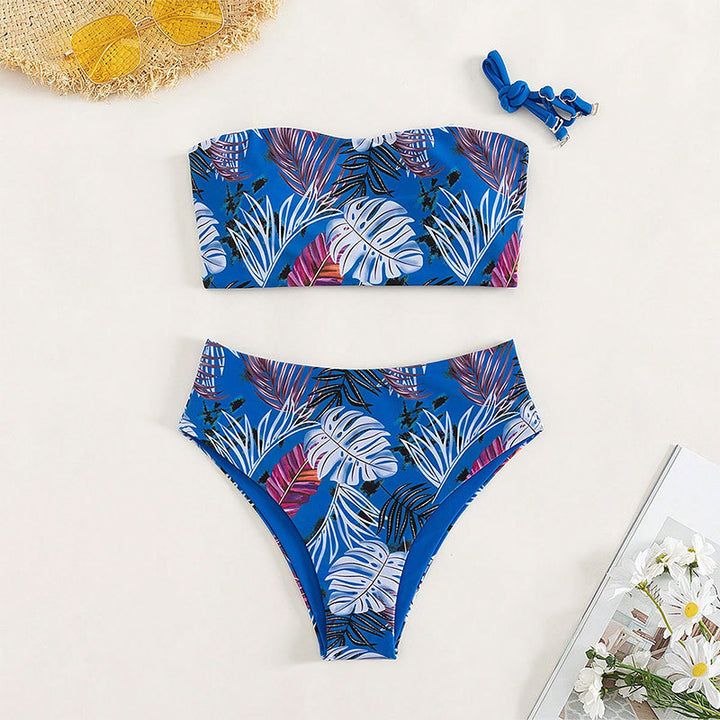 Damen Bandeau-Bikini mit lebhaftem Tropenmuster und hohem Taillenschnitt Echo Archiv