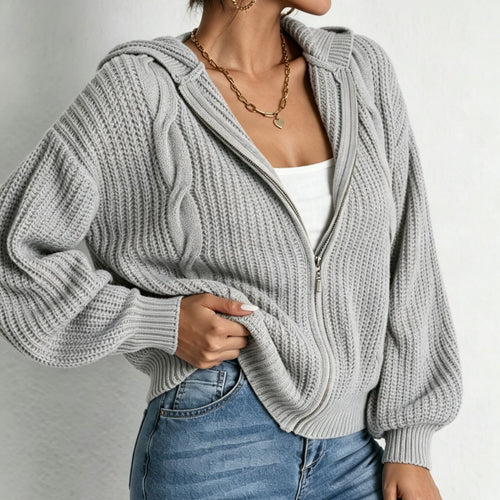 Damen Kapuzen-Cardigan im Grobstrick mit Zopfmuster und Reißverschluss – Veloura