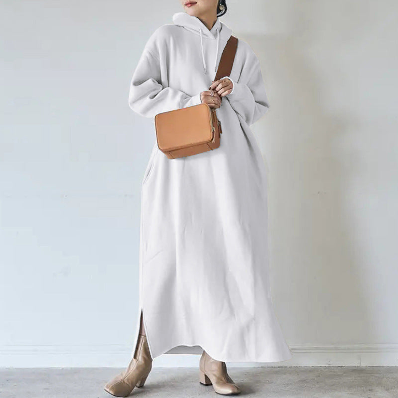 Damen nan Oversize Kapuzenmaxikleid mit geradem Schnitt und Seitenschlitz Echo Archiv