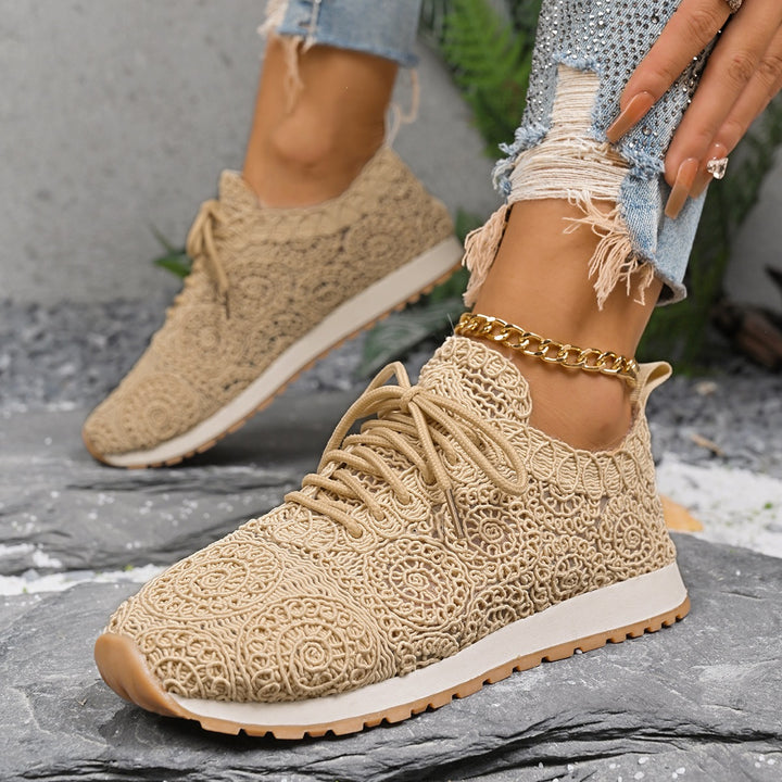 Damen Leichte Sneaker mit Häkelspitzen-Obermaterial und profilierter Gummisohle Echoarchiv