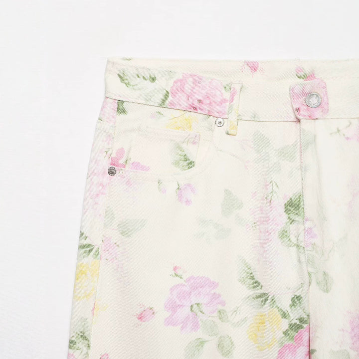 Damen Hochtaillierte weite Jeanshose mit zartem Blumenmuster und Fünftaschen-Schnitt Echo Archiv