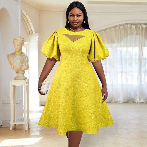 Damen Midi-Kleid mit voluminösen Puffärmeln und dekorativem Ausschnitt Echo Archiv