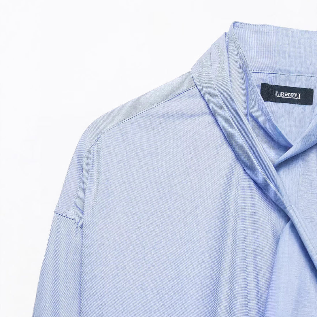 Damen Bluse mit Schleifenkragen und oversized Boxy‑Schnitt Echoarchiv