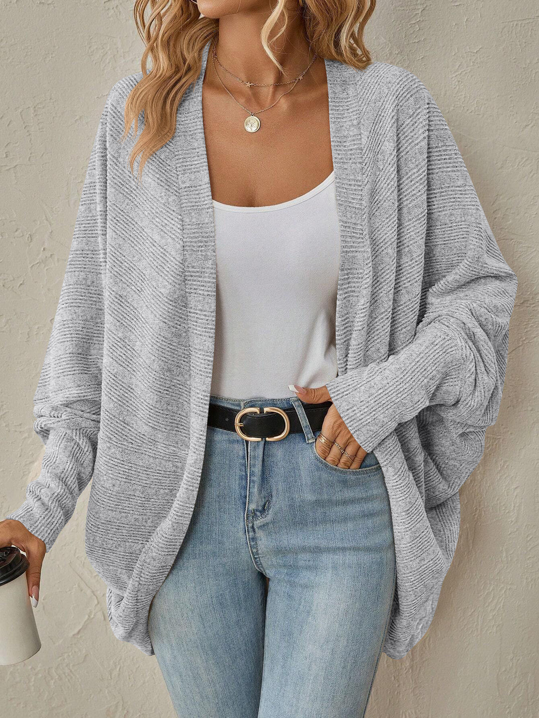 Damen Oversize Offener Strickcardigan mit Strukturstrick und weiten Trompetenärmeln Echoarchiv