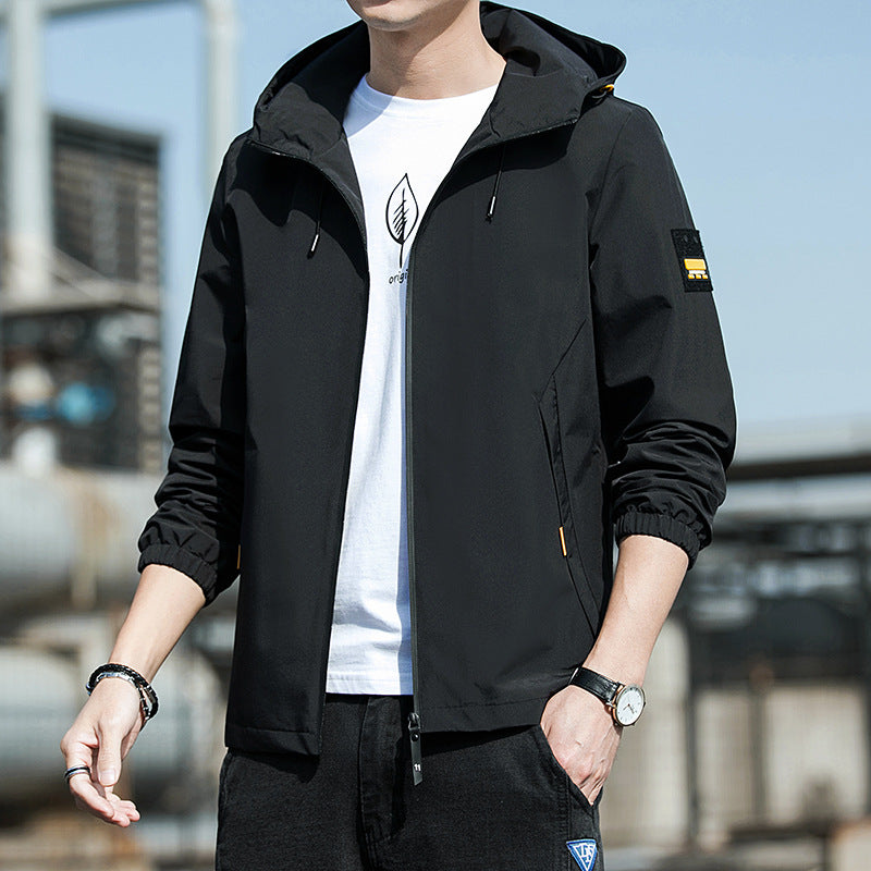 Herren sportliche Windjacke mit praktischem Reißverschluss und verstellbarer Kapuze Hedi-Mode