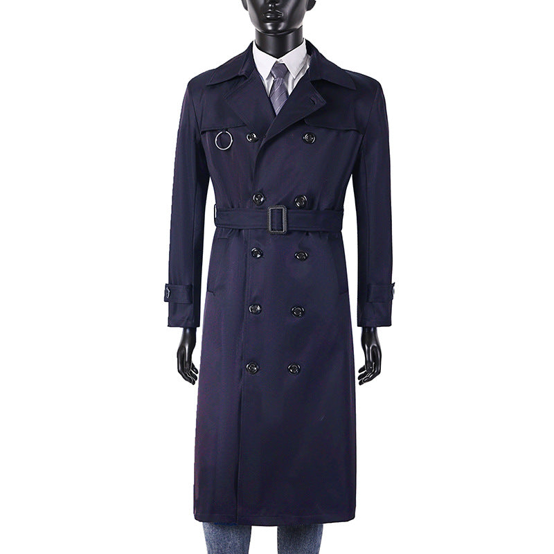 Herren Doppelreihiger Trenchcoat mit Taillierung, Reverskragen und dekorativem Metallring Echoarchiv