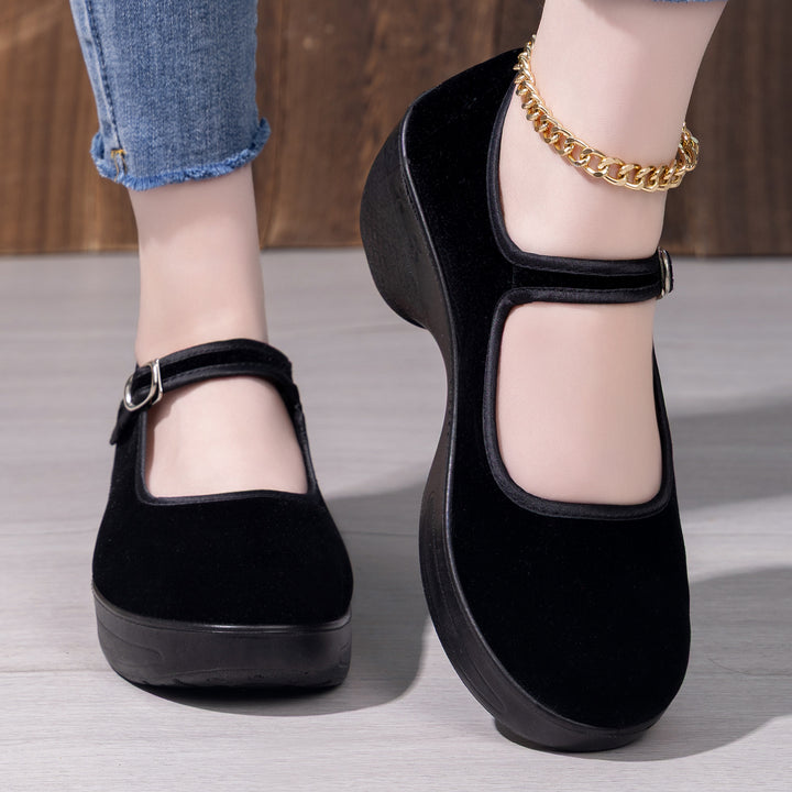 Damen nan Mary-Jane Komfortslipper mit verstellbarem Riemen, orthopädisch inspiriertem Keilfußbett und griffiger Leichtprofilsohle Echo Archiv