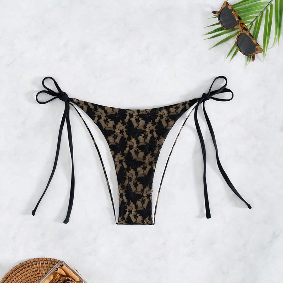 Damen Triangel-Bikini mit zarter Spitzenverzierung Echo Archiv