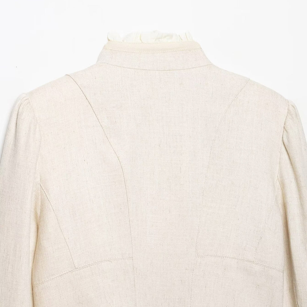 Damen Cropped Jacke mit Stehkragen, Biesenärmeln und Rüschenblende Echoarchiv