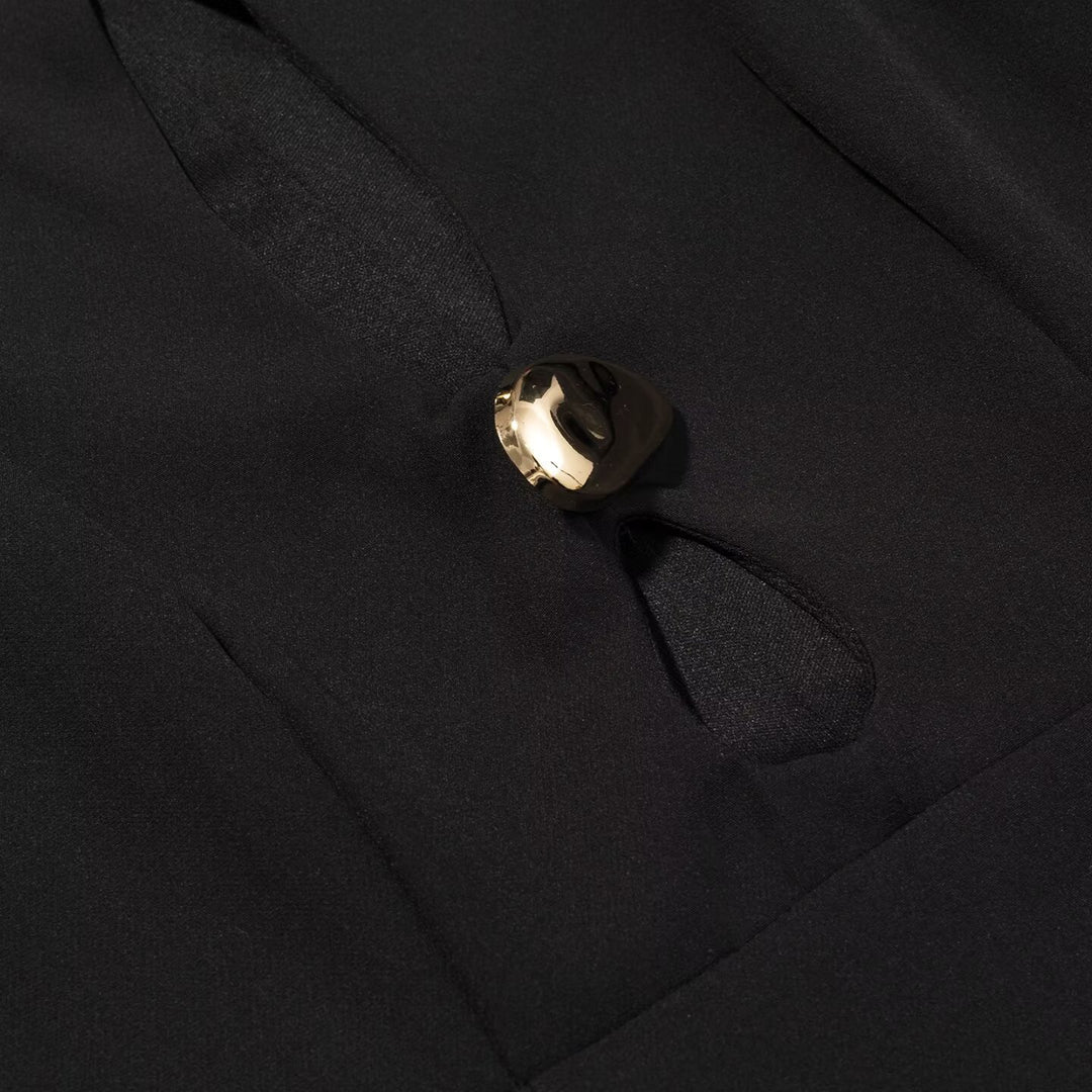 Damen Spitzenkleid mit Stehkragen, Cut-Out-Detail und Zierknöpfen Echo Archiv