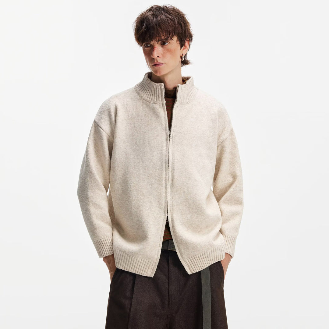 Damen Modische Grobstrickjacke mit hohem Kragen Echoarchiv