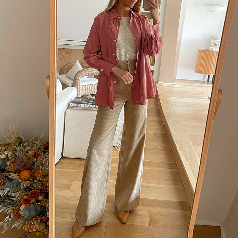 Damen Plissierte Tunika-Bluse mit Hemdkragen und lockerer A-Linien-Silhouette Echoarchiv