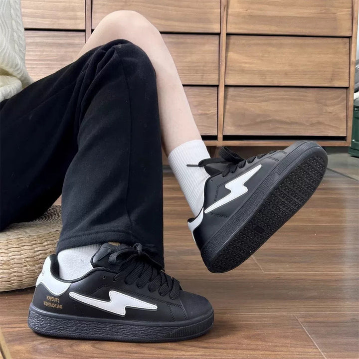 Damen Sneakers im sportlichen Design mit gepolsteter Innensohle Echo Archiv