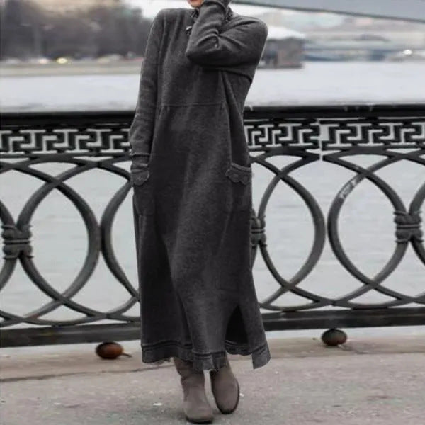 Damen nan langes Strickmaxikleid mit Seitenschlitzen und aufgesetzten Taschen Echo Archiv