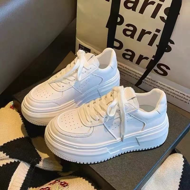 Damen Chunky Sneakers mit dämpfender Plattform und atmungsaktiver Oberflächenstruktur Echo Archiv