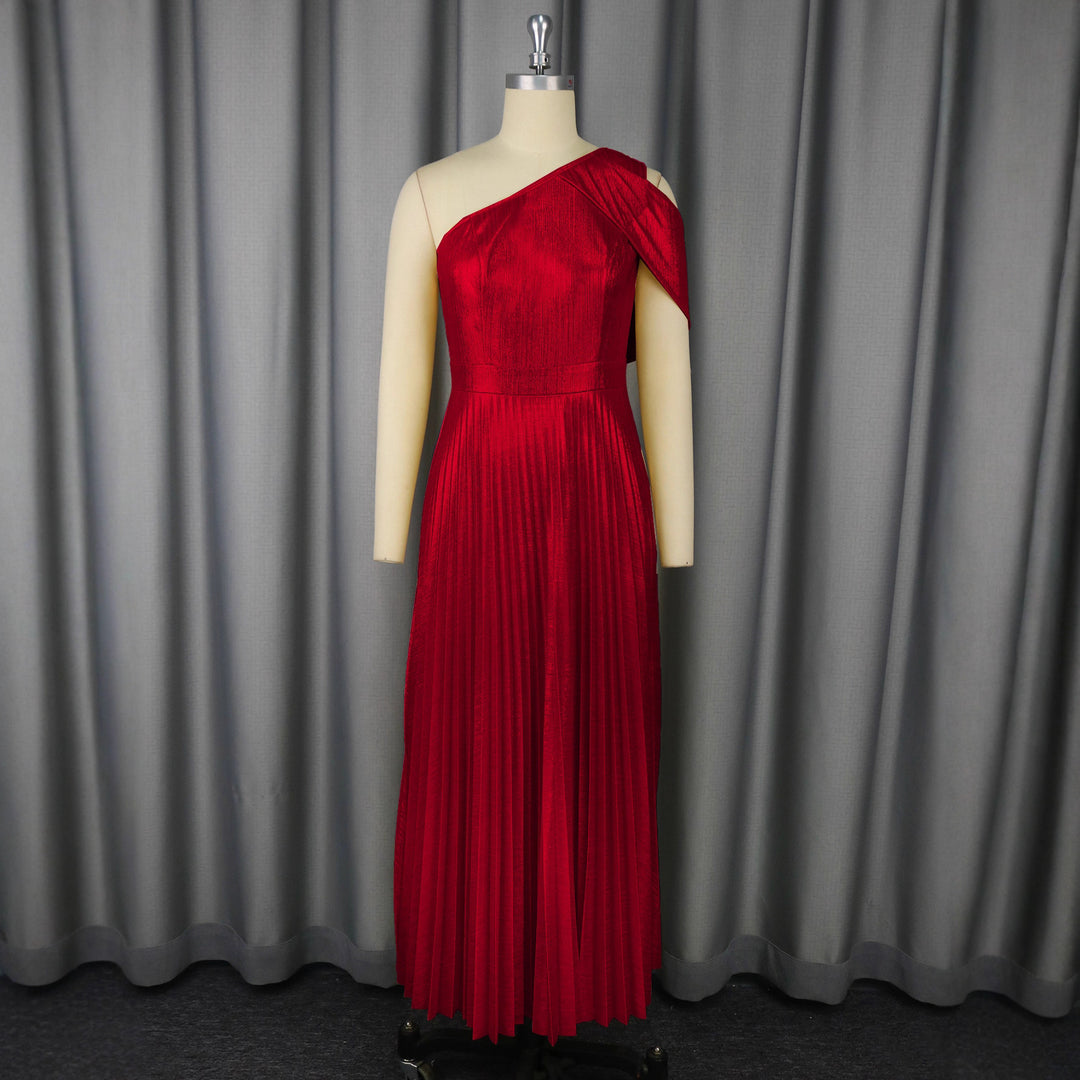 Damen Glamouröses Ein-Schulter Abendkleid mit Plissee-Falten Echo Archiv