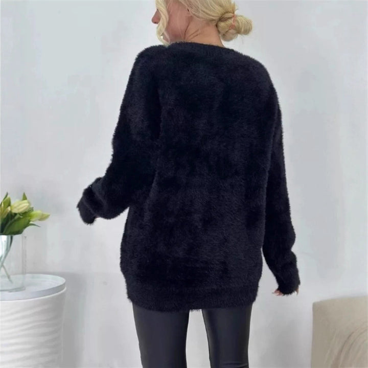 Damen Flauschiger Oversize-Knopfcardigan mit tiefem V‑Ausschnitt und aufgesetzten Taschen – Veloura