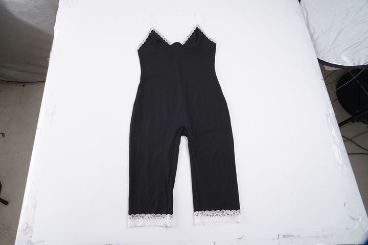 Damen Jumpsuit mit Spitzenakzenten und figurformendem Schnitt Echo Archiv