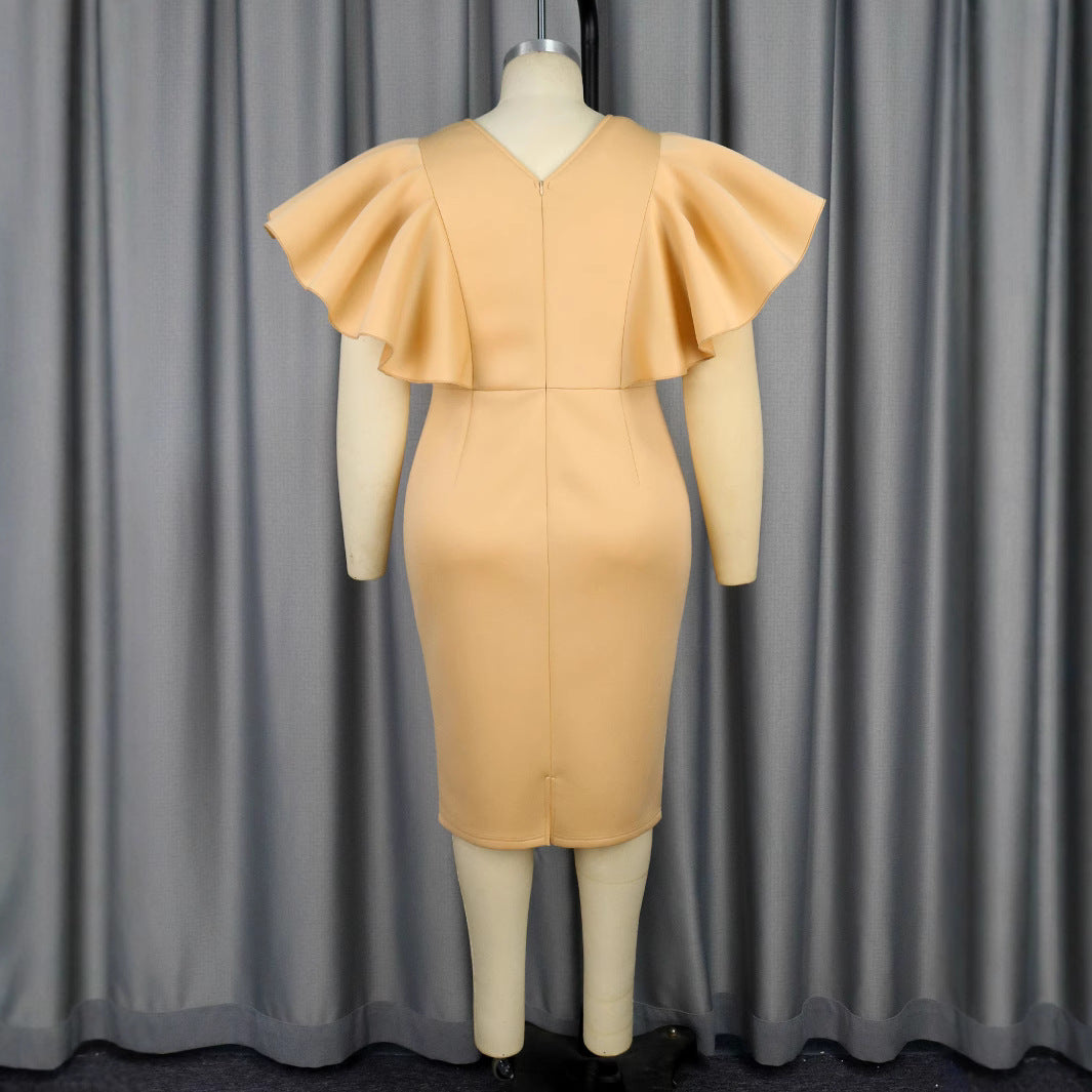 Damen figurbetontes Kleid mit voluminösen Rüschenärmeln und Taillengürtel Echo Archiv