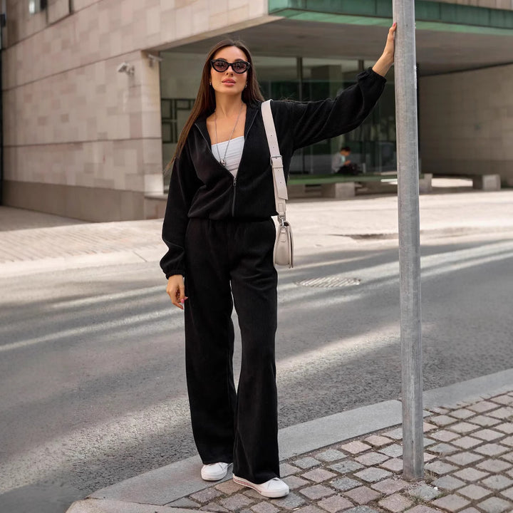 Damen nan kurzes Kapuzen-Loungewear-Set mit durchgehendem Reißverschluss, elastischem Komfortbund und gerippter Struktur Echo Archiv