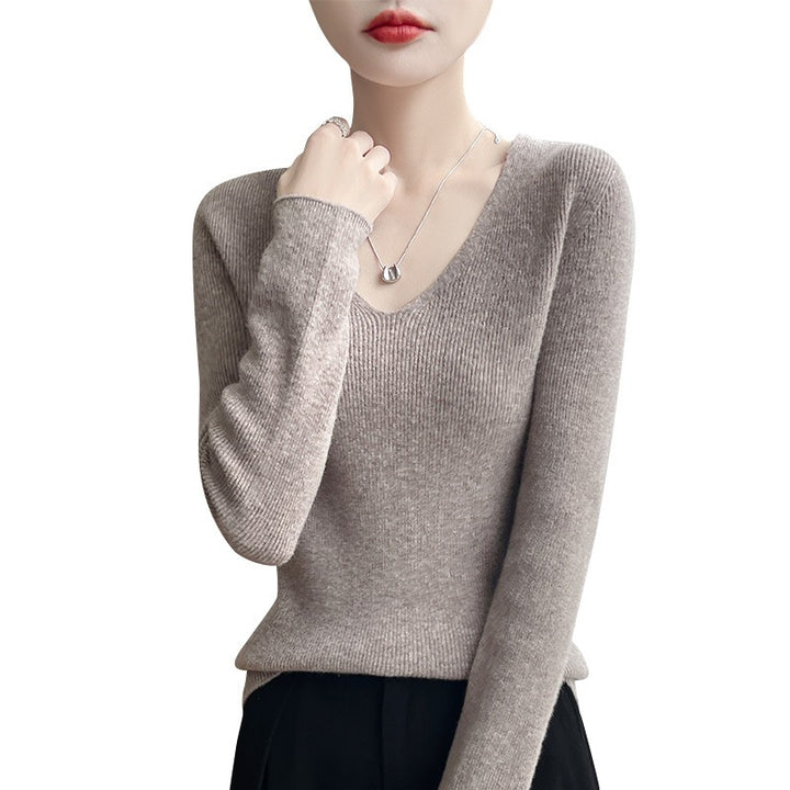 Damen Schmal geschnittener V‑Ausschnitt-Feinstrickpullover mit feiner Rippenstruktur und weicher Haptik Echoarchiv