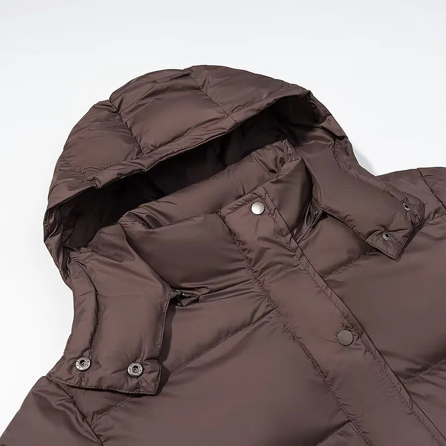 Damen kurzer gesteppter Pufferjacke mit abnehmbarer Kapuze und Tunnelzugsaum – Célinea