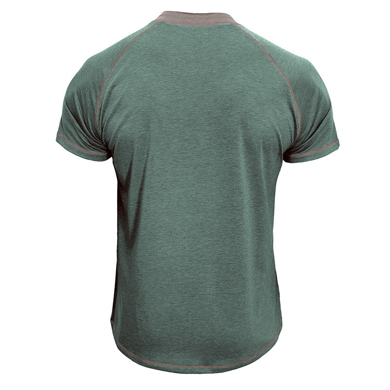 Herren Kurzarm-Henley-Shirt mit kontrastierenden Details und bequemer Passform Echoarchiv