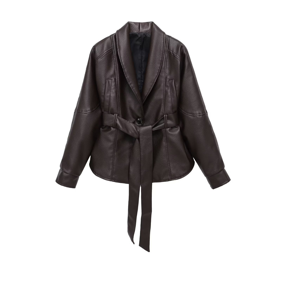 Damen kastiger Kunstlederjacke mit Schalkragen, Taillengürtel und genarbter Oberfläche – Célinea