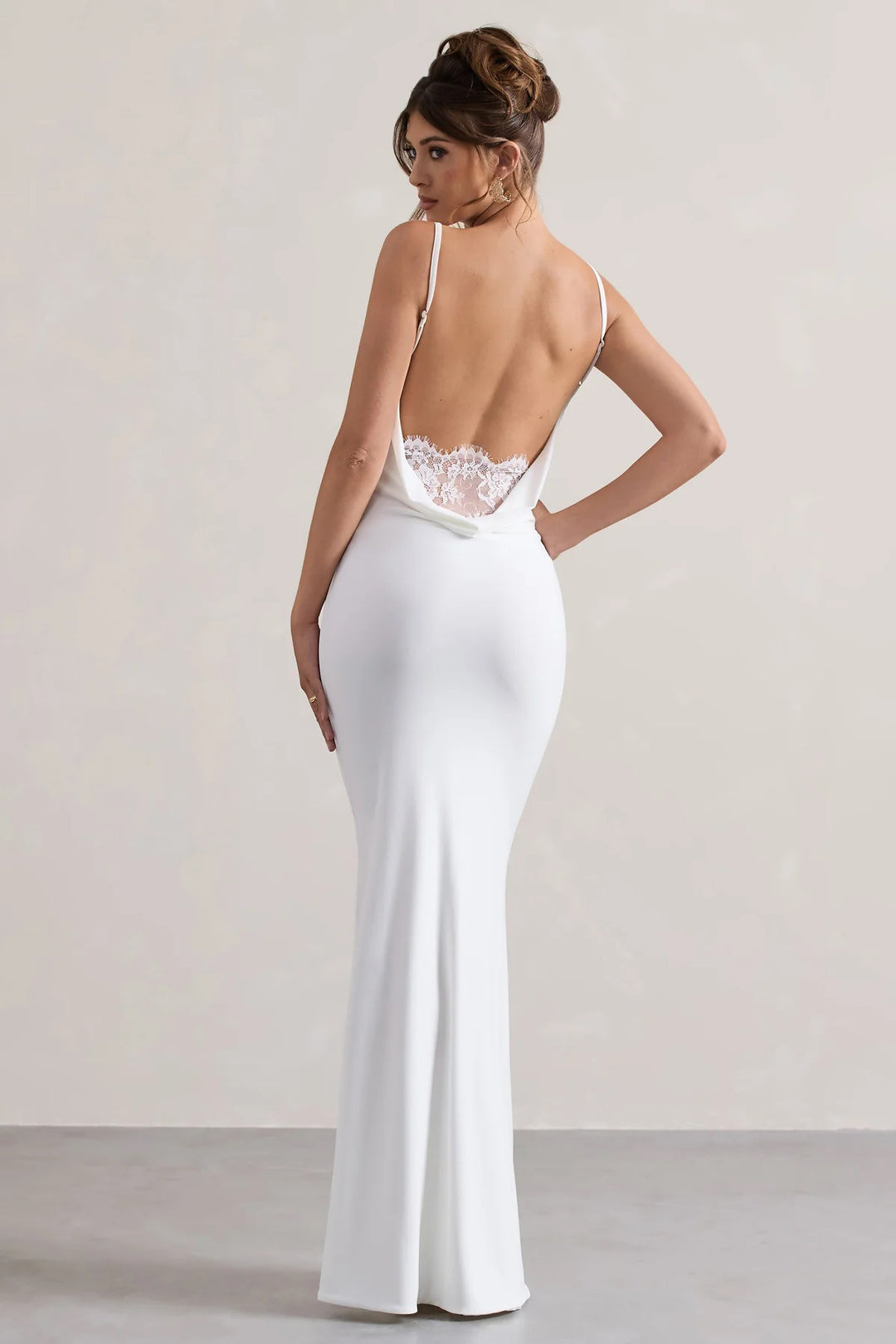 Damen Elegantes Maxikleid mit ansprechendem Spitzenrücken und taillierter Silhouette Echo Archiv