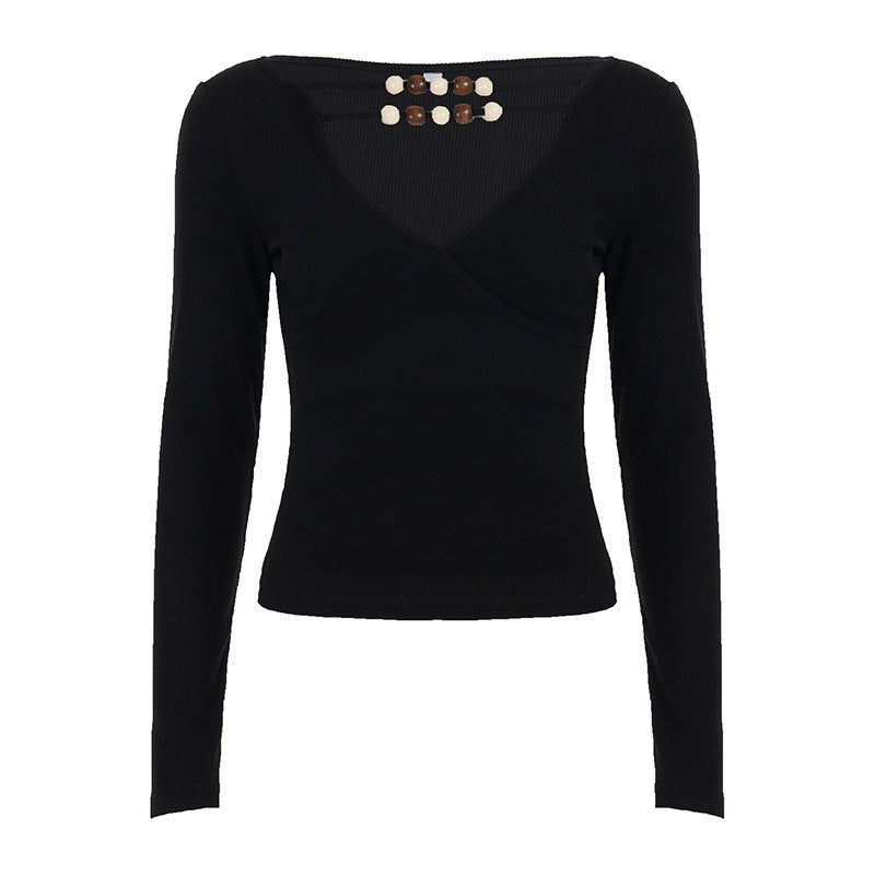 Damen Figurbetontes Langarmshirt mit tiefem V-Ausschnitt, Wickeloptik und dekorativen Perlen Echo Archiv