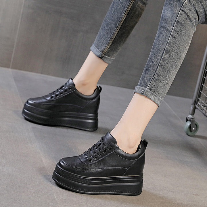 Damen Plateau Sneakers mit modischer und komfortabler Struktur Echo Archiv