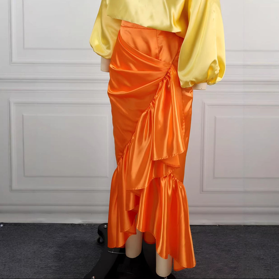 Damen Eleganter Satinrock mit asymmetrischem Design und voluminösem Rüschenabschluss Echo Archiv