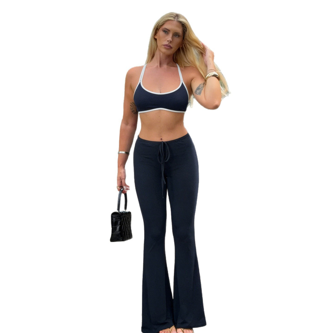 Damen modisches Set mit flared Hose und sportlichem Oberteil Echo Archiv