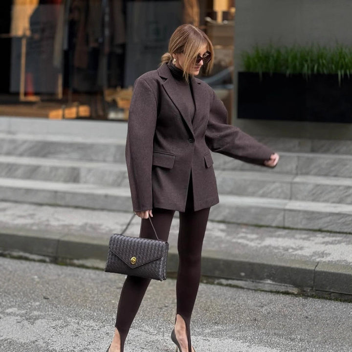 Damen Oversize-Strukturblazer mit betonter Schulterpartie und voluminösen Ärmeln Echoarchiv