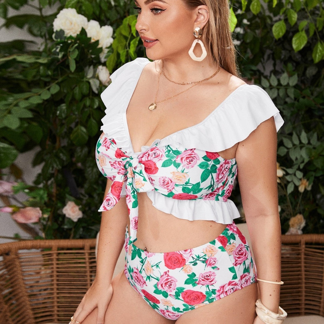 Damen Bikini-Set mit floralem Wickeloberteil und hohen Taillenhosen Echo Archiv
