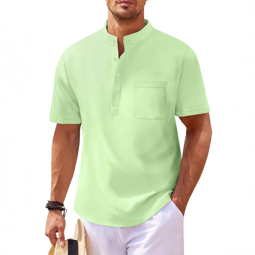 Herren Kurzarm-Henley-Shirt mit strukturiertem Design und praktischer Brusttasche Echoarchiv