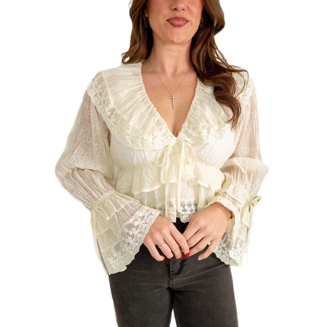 Damen romantische Bluse mit Spitzenverzierungen und Rüschendetails Echo Archiv