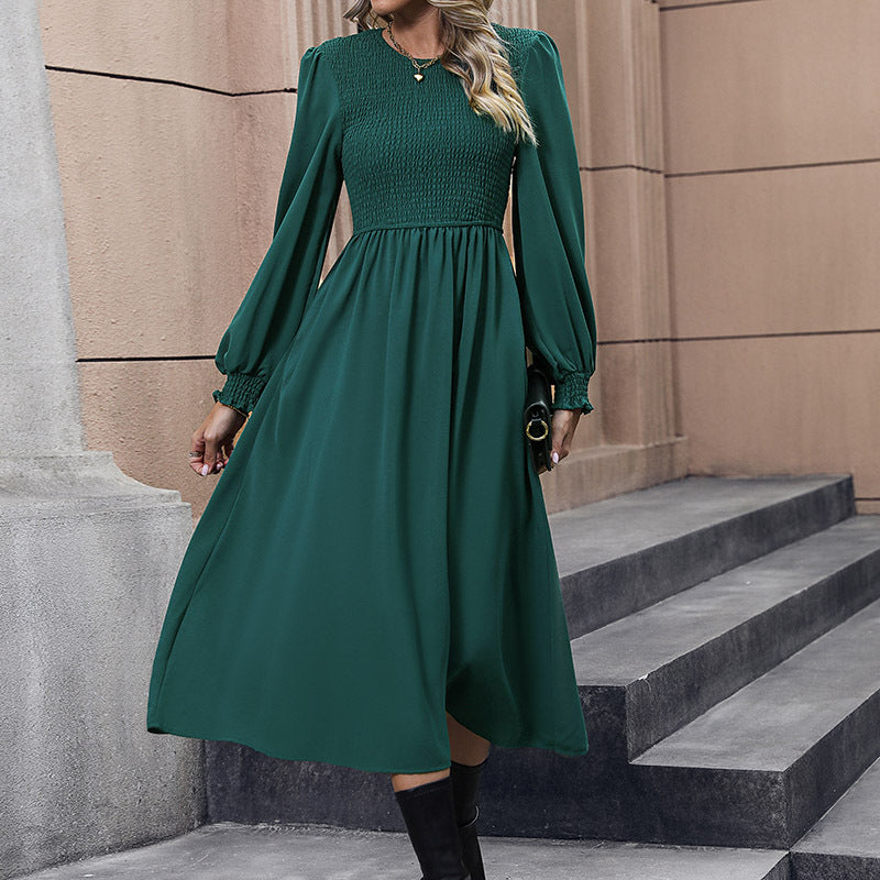 Damen Midikleid mit Smokoberteil, langen Ballonärmeln und ausgestelltem Rock Echoarchiv
