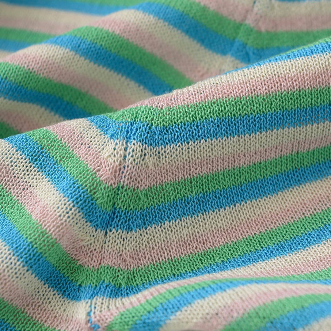 Damen Gestreiftes Feinstrick-Longsleeve mit Rundhalsausschnitt und Cropped-Boxy-Schnitt Echoarchiv
