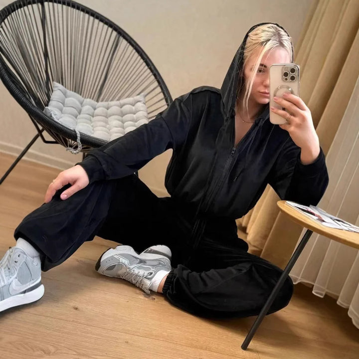 Damen Samtiges Cropped-Zip-Hoodie-Set mit Tunnelzugbund und weitem Lounge-Sweathose – Auréline