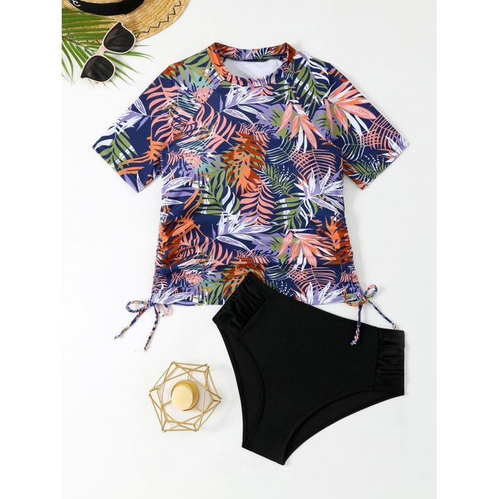 Damen Sportliches Kombi-Badeoutfit mit Kurzarm-Top und hochgeschnittenem Hosenrock Echo Archiv