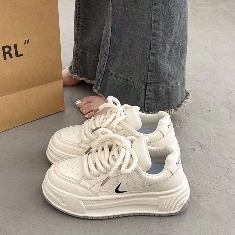Damen Sportliche Plateau-Sneaker Echo Archiv