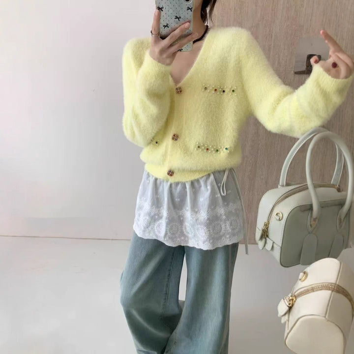 Damen Verspielter V-Ausschnitt Cardigan mit Perlen Echo Archiv