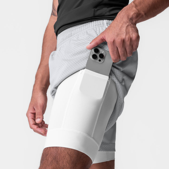 Herren Sportliche Mesh-Shorts mit integrierter Unterwäsche und praktischen Taschen Echoarchiv