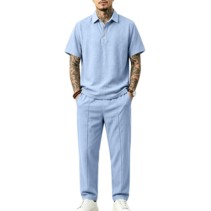 Herren Polo-Lounge-Set aus leichter Leinenmischung mit Kurzarm-Polo und gerader Bundfaltenhose Echoarchiv