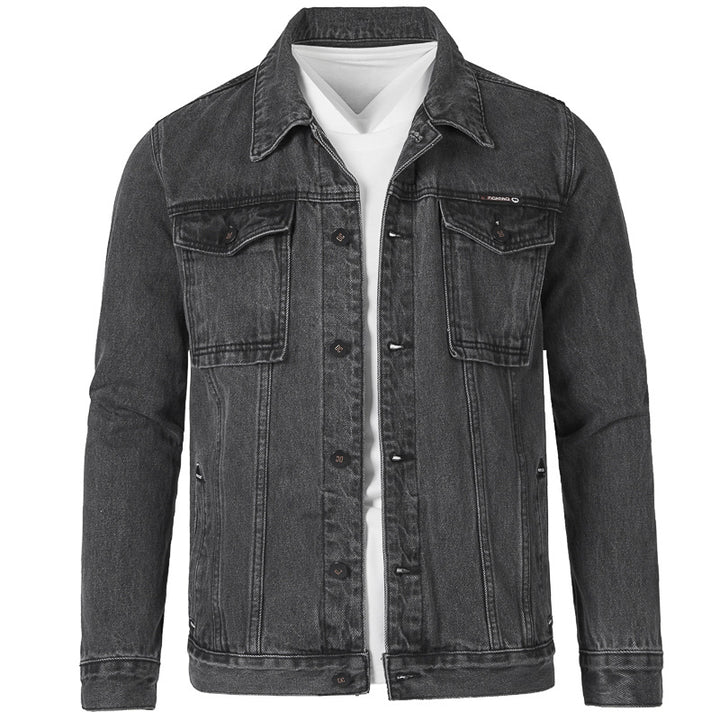 Herren Jeansjacke im modernen Slim-Fit Design mit praktischen Taschen und robusten Nieten Echoarchiv